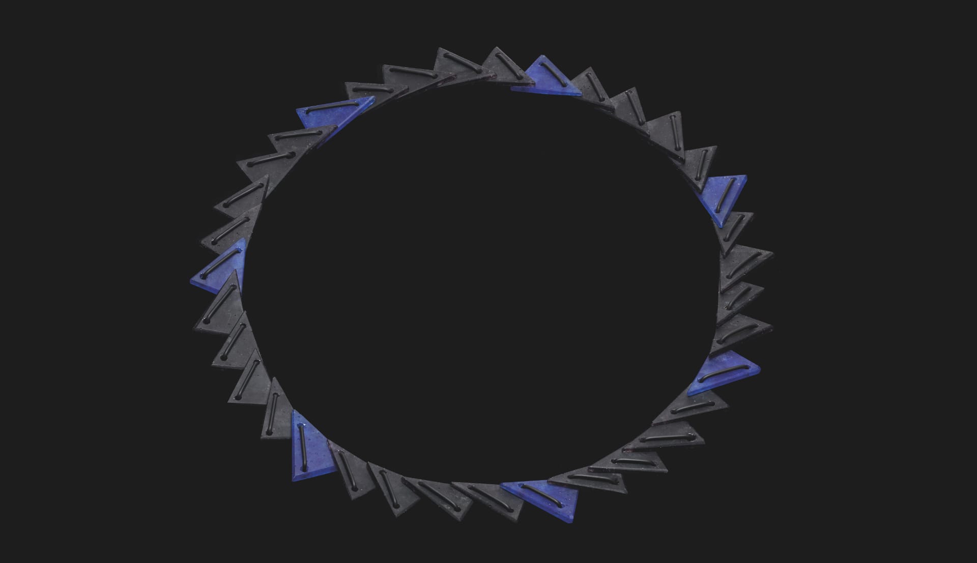 TRIANGLE BLACK AND BLUE